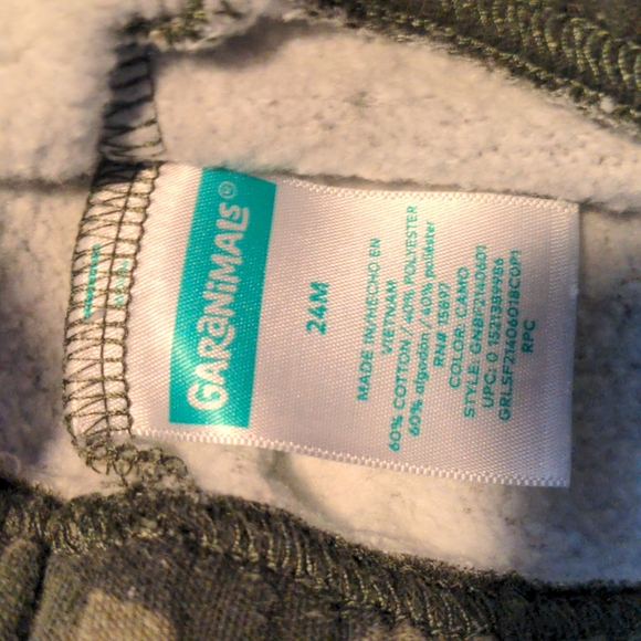 5 pairs of boys pants - Picture 3 of 16